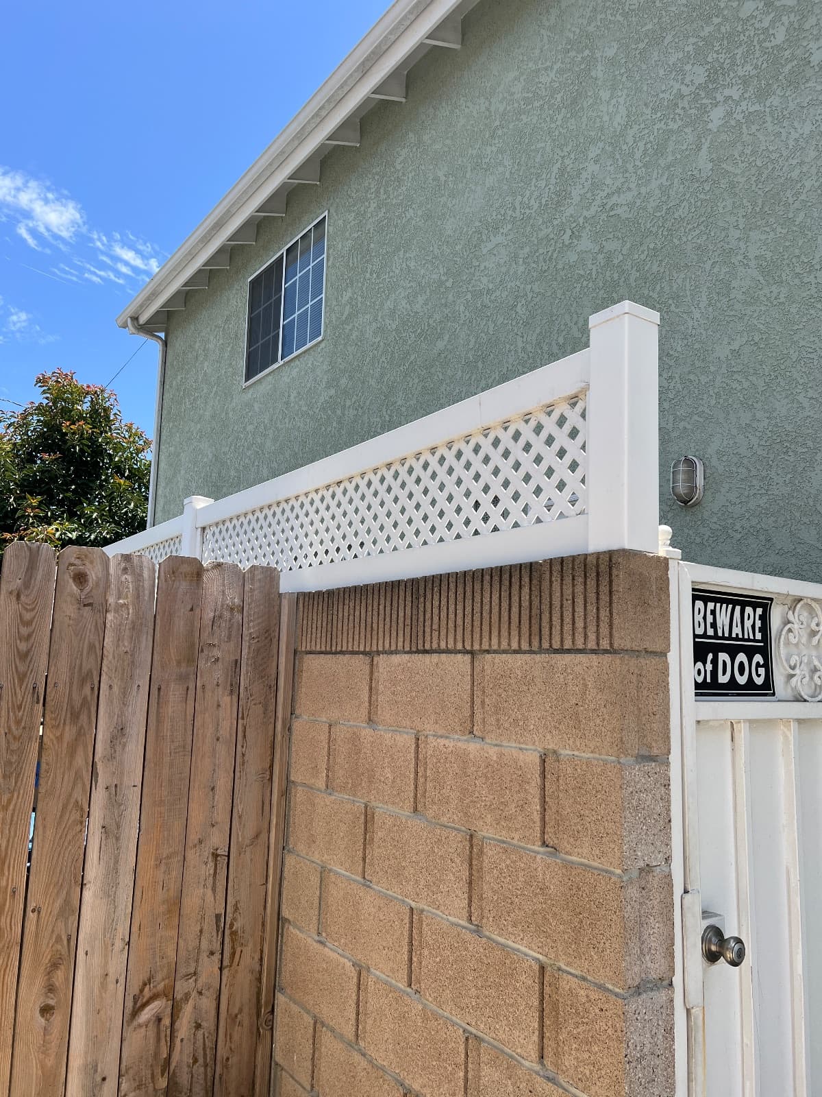 A neighbor vouches for K STAR VINYL FENCING — photo 3 of 3