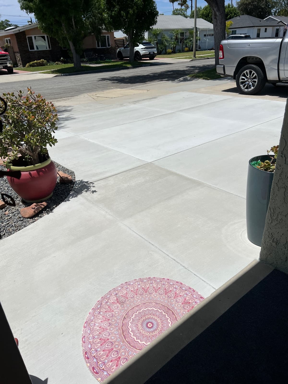 A neighbor vouches for Beto Marquez — photo 1 of 2