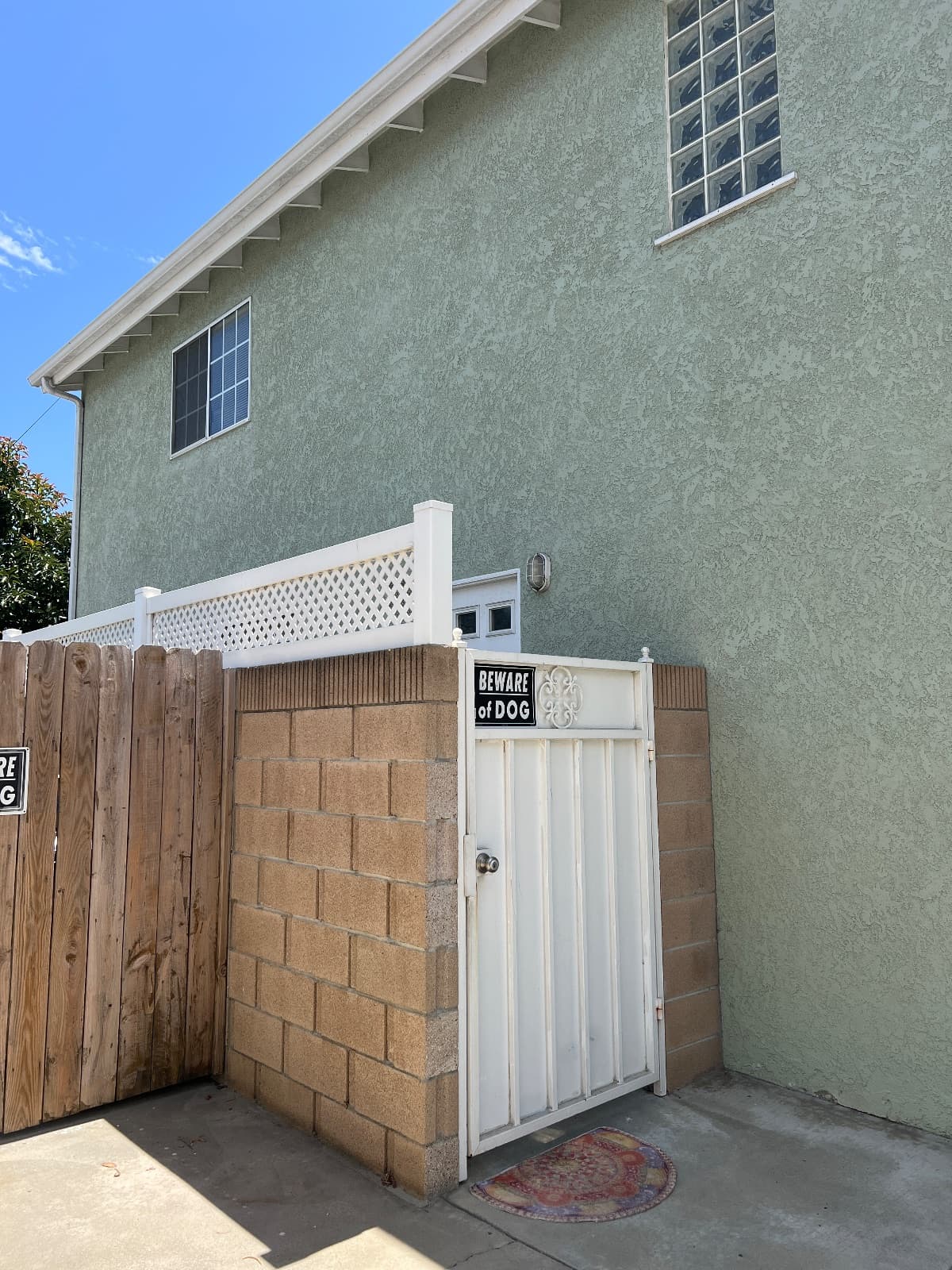 A neighbor vouches for Hector Melendez — photo 3 of 3