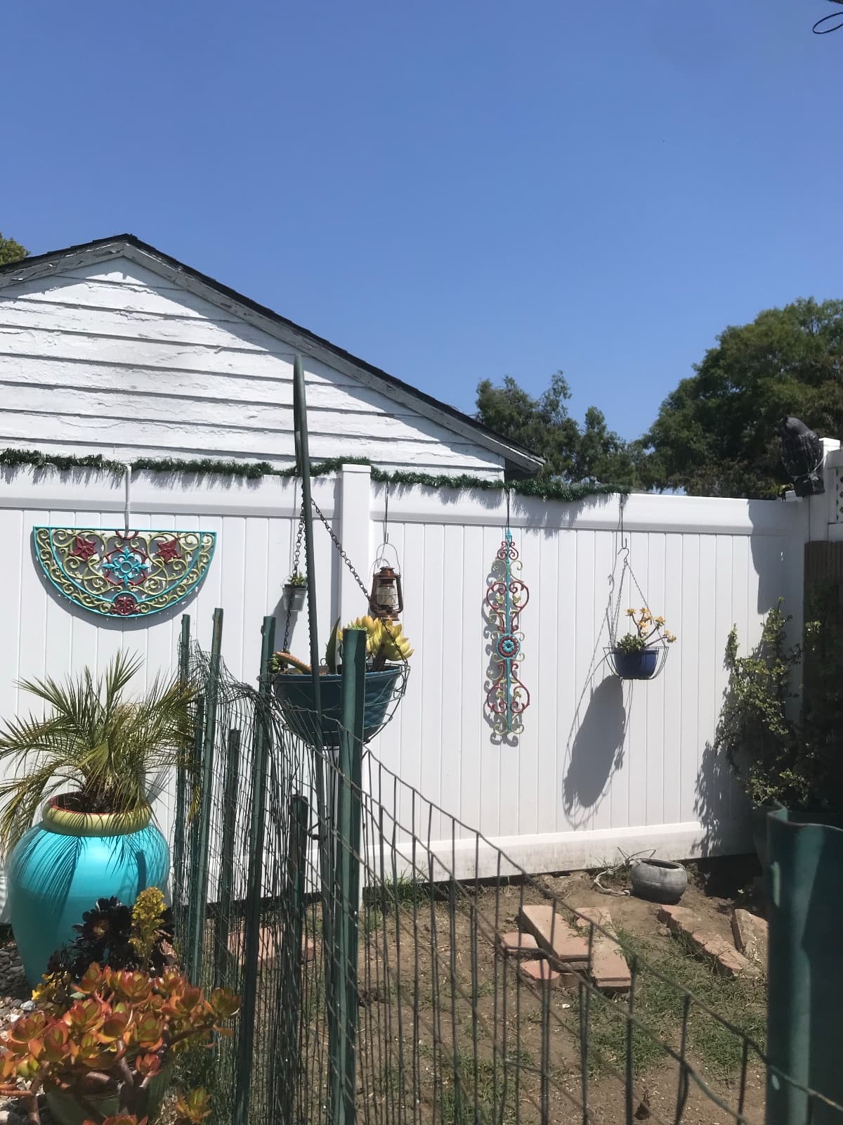 A neighbor vouches for K STAR VINYL FENCING — photo 1 of 3